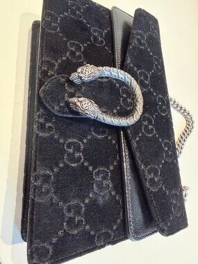 Gucci Dionysus Small GG Velvet Shoulder Bag Black Tiger Head Chain - Worn Once